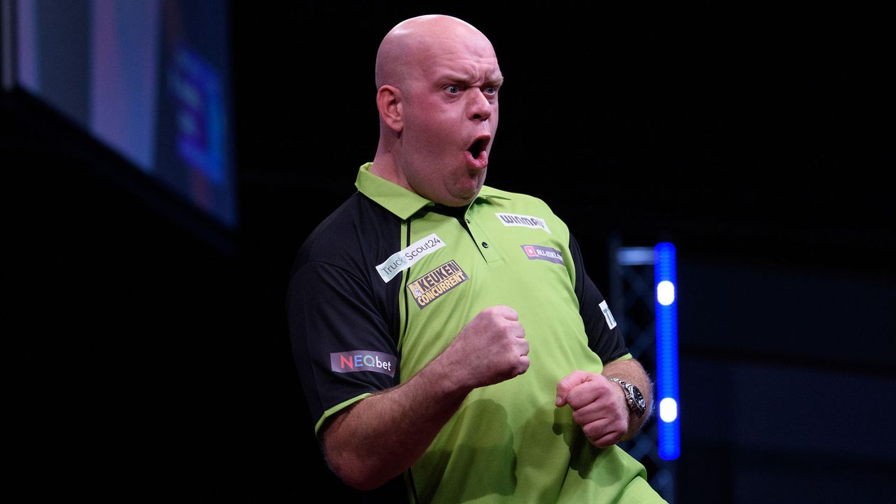 Michael van Gerwen to face Gary Anderson at the European Championship