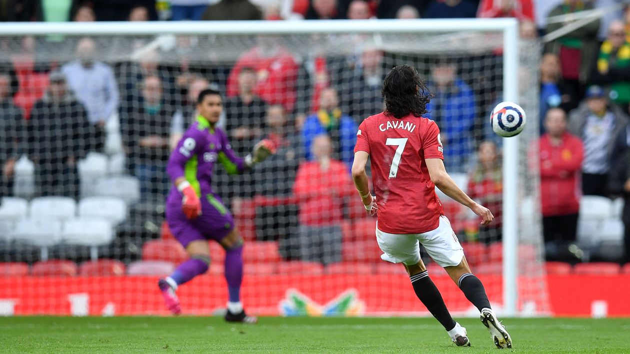 Watch: Edinson Cavani Scores Remarkable Goal For Manchester United ...