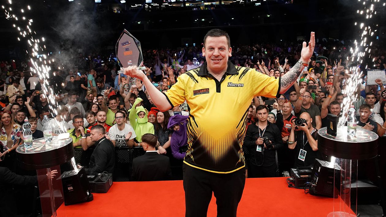 Darts Results: Dave Chisnall Beats Nine-dart Finish Hero Luke Humphries ...