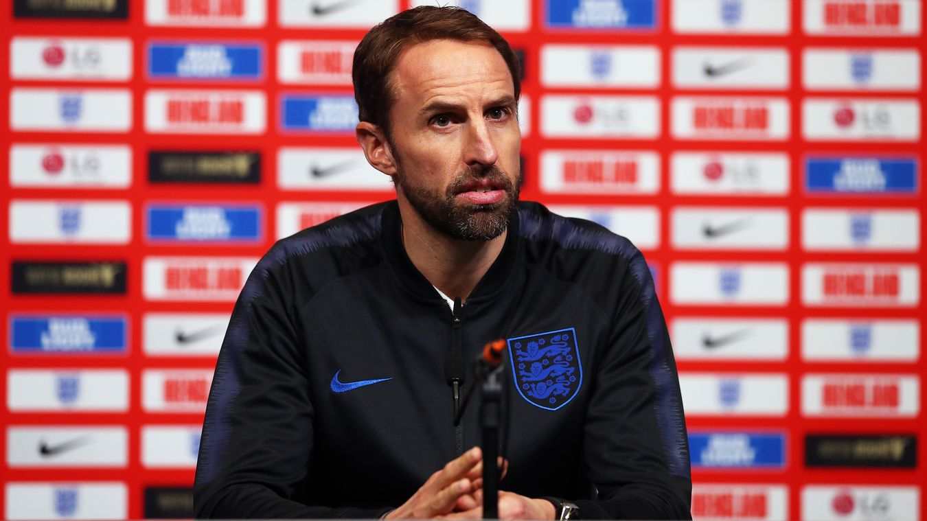 Next Manchester United manager: Gareth Southgate staying with England ...