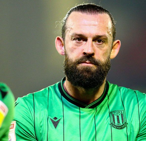 Steven Fletcher joins Wrexham after Dundee United release