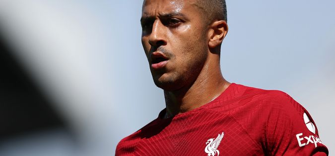 Former Liverpool Midfielder Thiago Alcantara Announces Retirement From ...