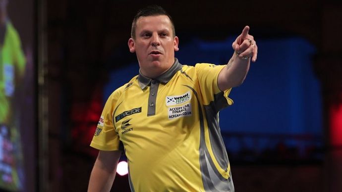 Dave Chisnall (Picture: Lawrence Lustig)