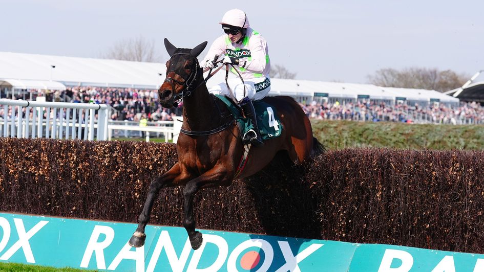 Gaelic Warrior on his way to Bowl glory at Aintree
