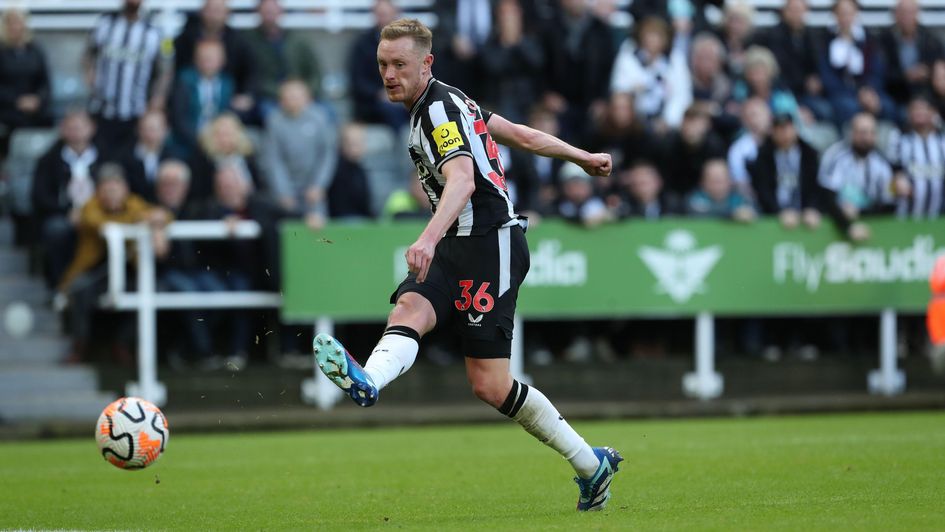 Sean Longstaff scores for Newcastle against Crystal Palace