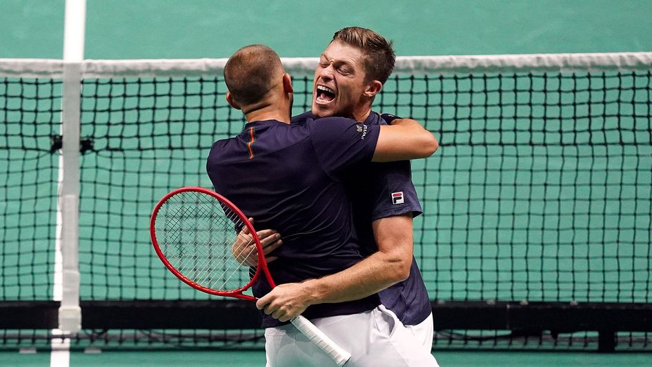 Great Britain celebrate against France