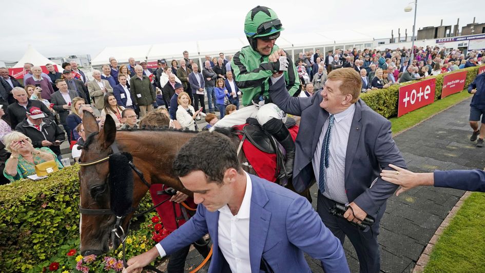 Hewick returns triumphant at the Galway Festival