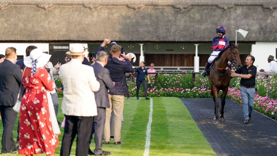 Laura Gibson-Brabazon returns to the winner's enclosure after landing the Newmarket Town Plate