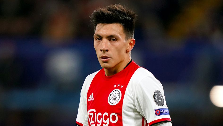 Lisandro Martinez has completed his move to Manchester United