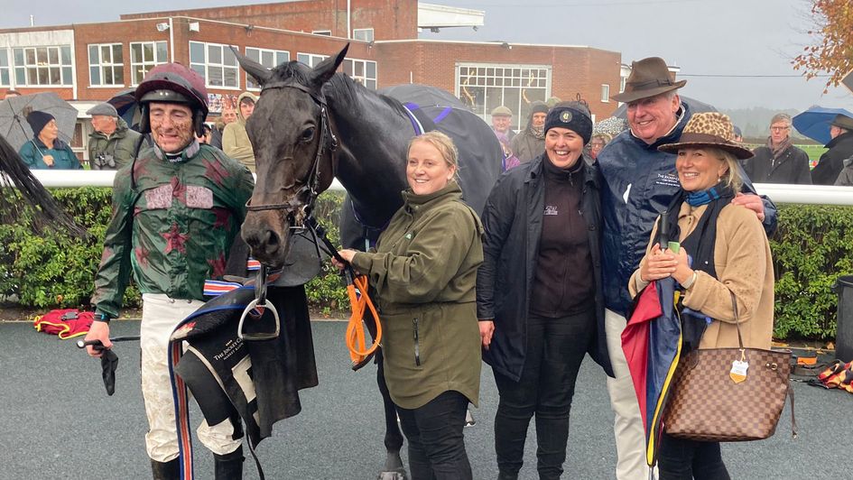 Glen Cannel with Brian Hughes, trainer Laura Morgan and owner Tim Radford