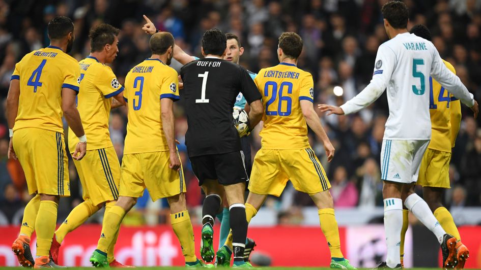 Gianluigi Buffon and his Juventus team-mates don't agree with referee Michael Oliver