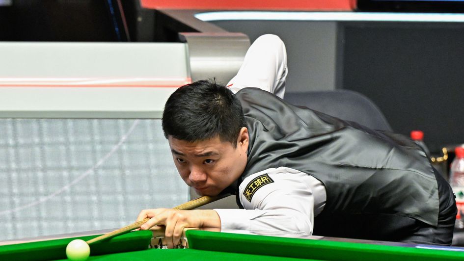 Ding Junhui was too strong for Chris Wakelin