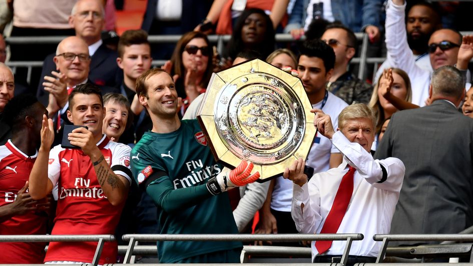 Arsene Wenger lifts the Community Shield