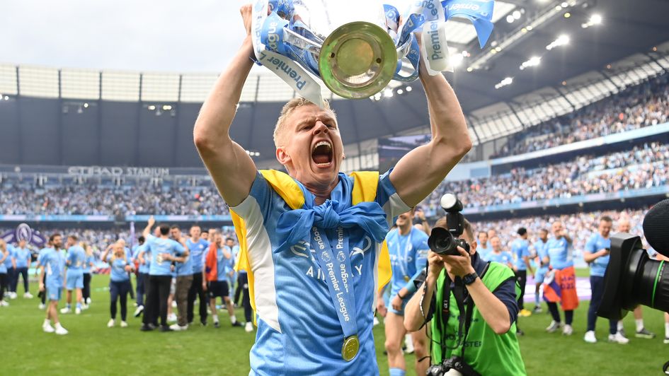 Oleksandr Zinchenko is to leave Manchester City to join Arsenal.