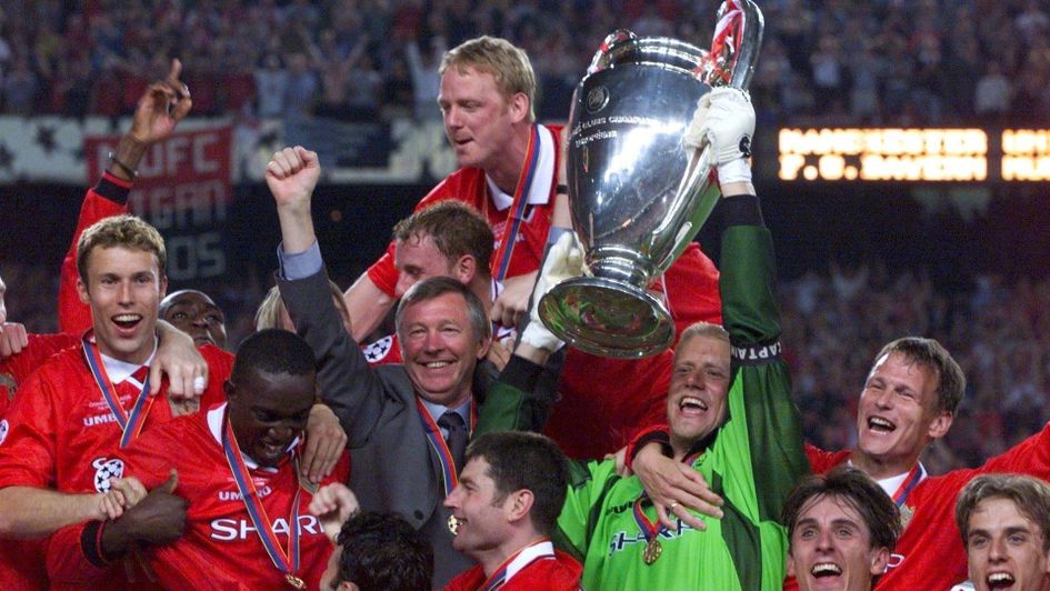 Manchester United's famous trophy lift