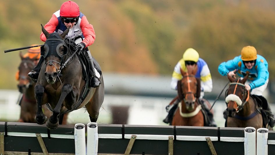 Coquelicot clears the last at Ascot