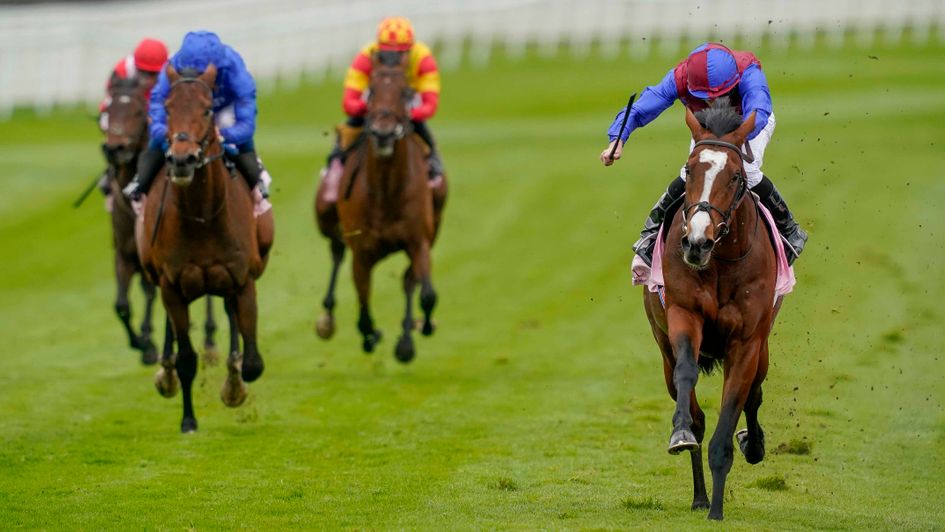 Changingoftheguard routs his Chester Vase rivals