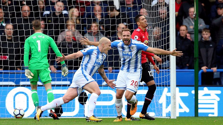 Aaron Mooy celebrates