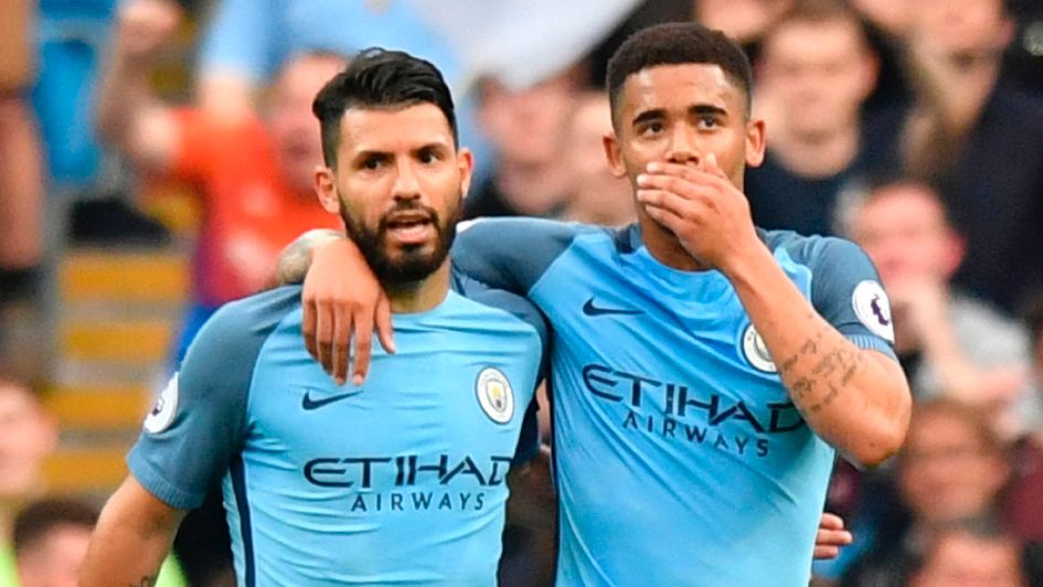 Can Sergio Ageuro (l) and Gabriel Jesus fire Man City to the title?