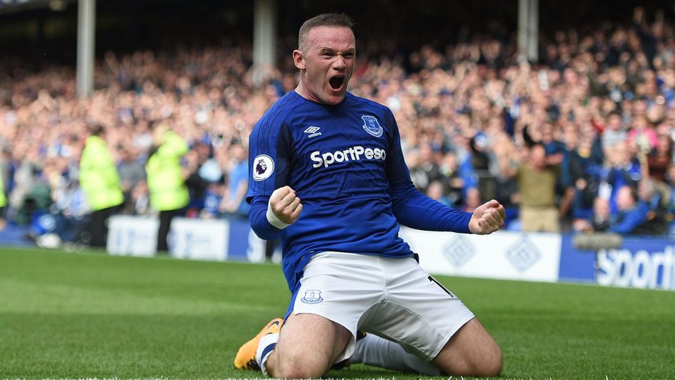 Wayne Rooney celebrates on his Goodison return