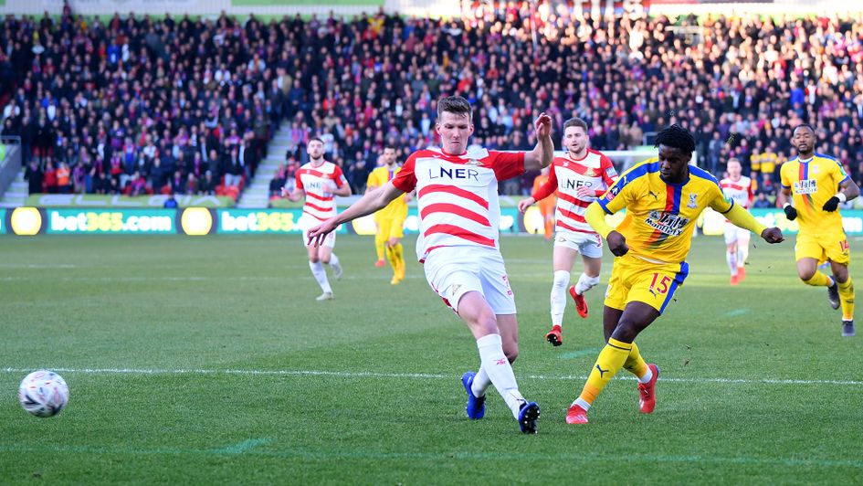 Jeff Schlupp scores against Doncaster