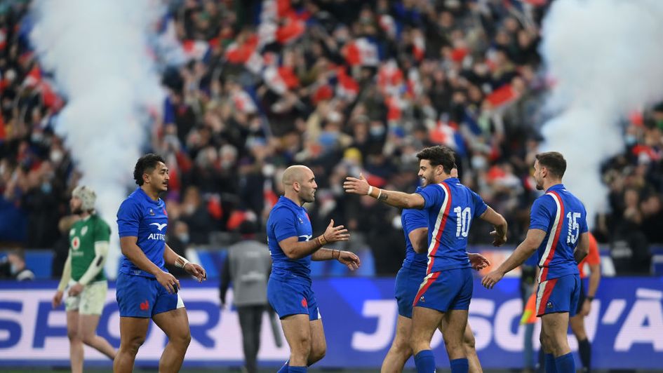 France players celebrate during their 30-24 win