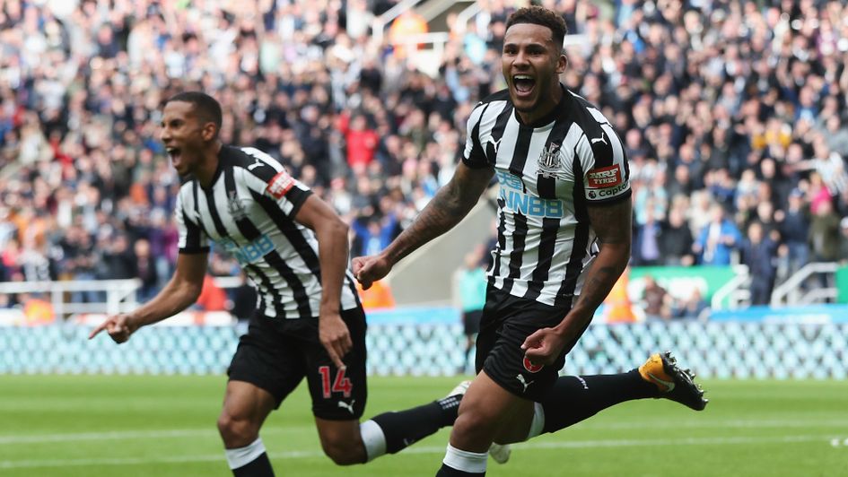Jamaal Lascelles celebrates making it 2-1 Newcastle