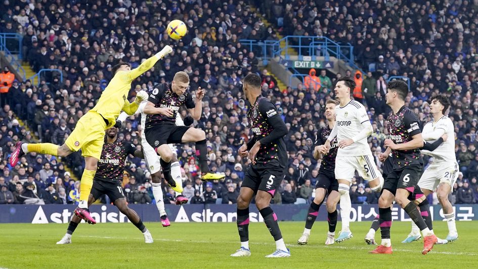 David Raya in action against Leeds