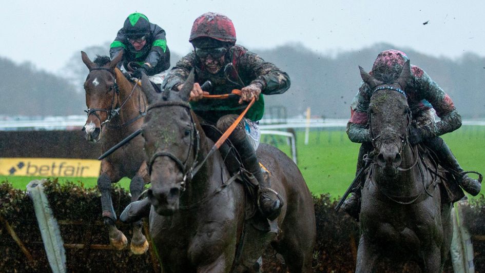 Shoot First ploughs through the Haydock mud