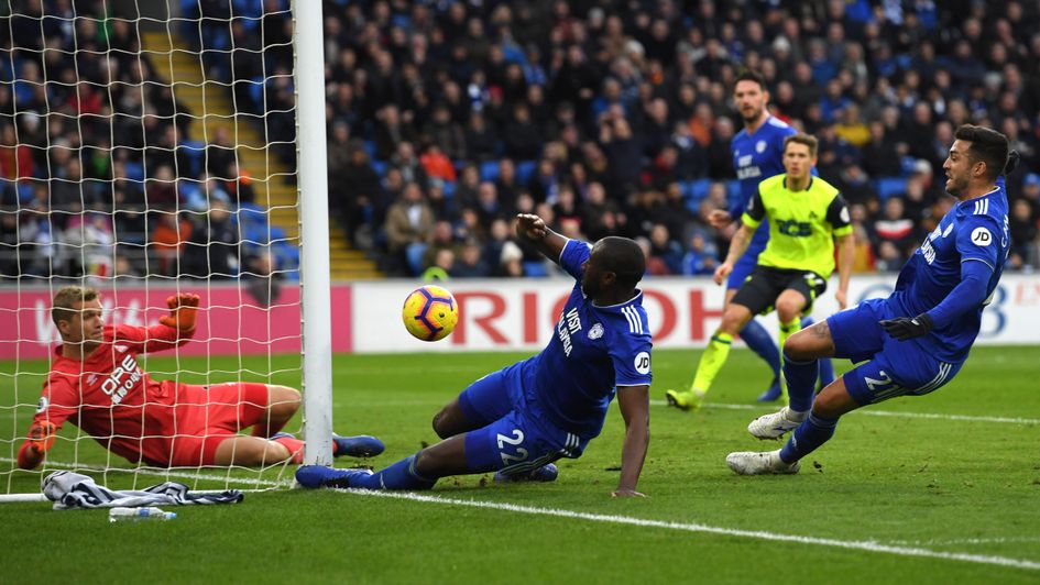 Sol Bamba nearly scores for Cardiff against Huddersfield