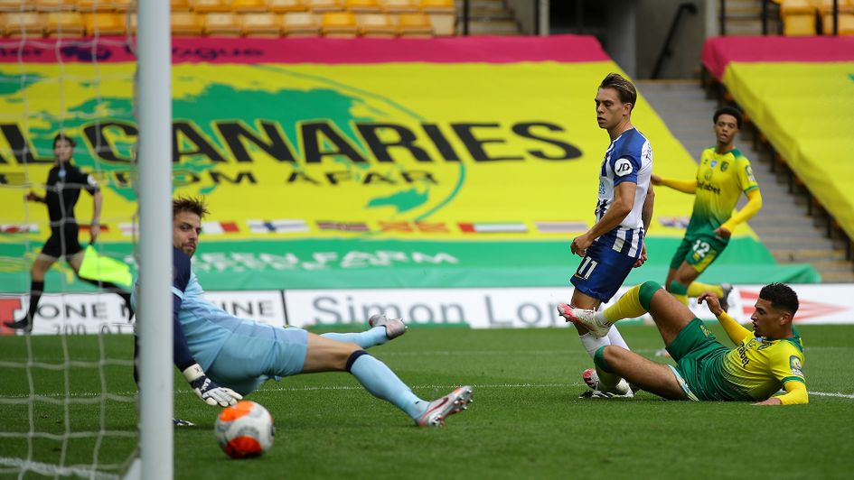 Leandro Trossard scores against Norwich