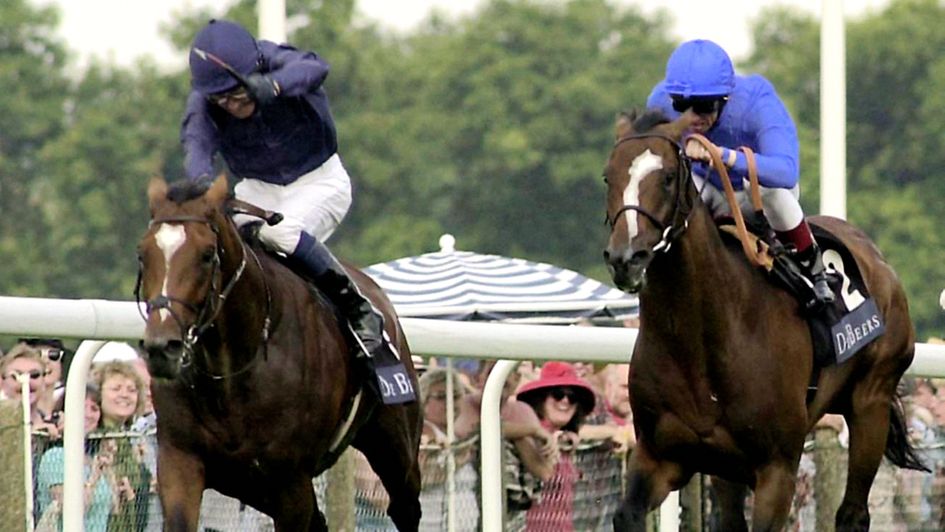 Galileo beats Fantastic Light in an epic King George back in 2001