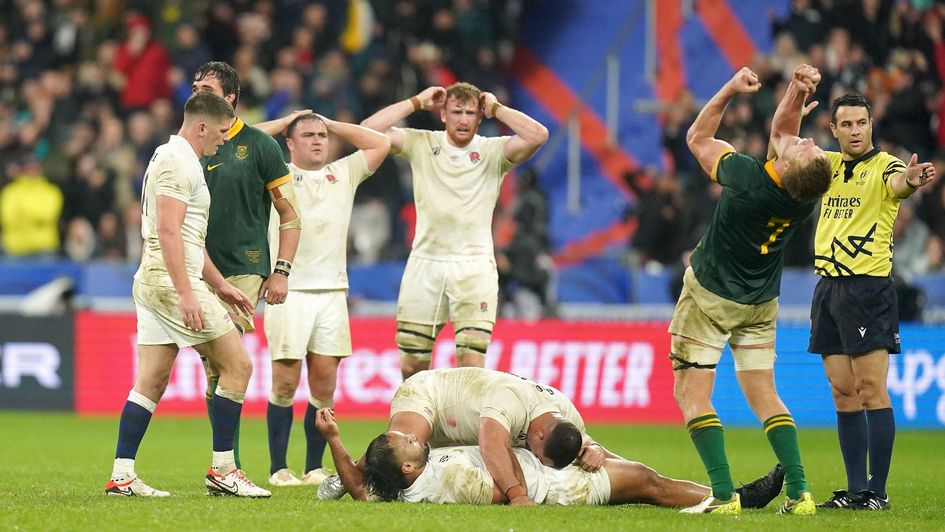 Springboks celebrate after win over England