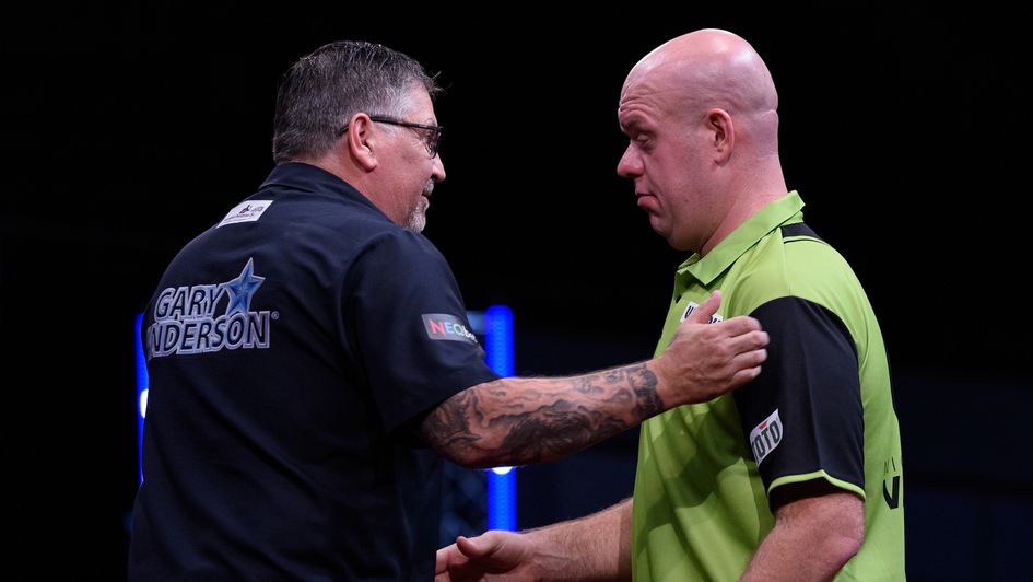 Gary Anderson and Michael van Gerwen (Picture: PDC/Kelly Deckers)