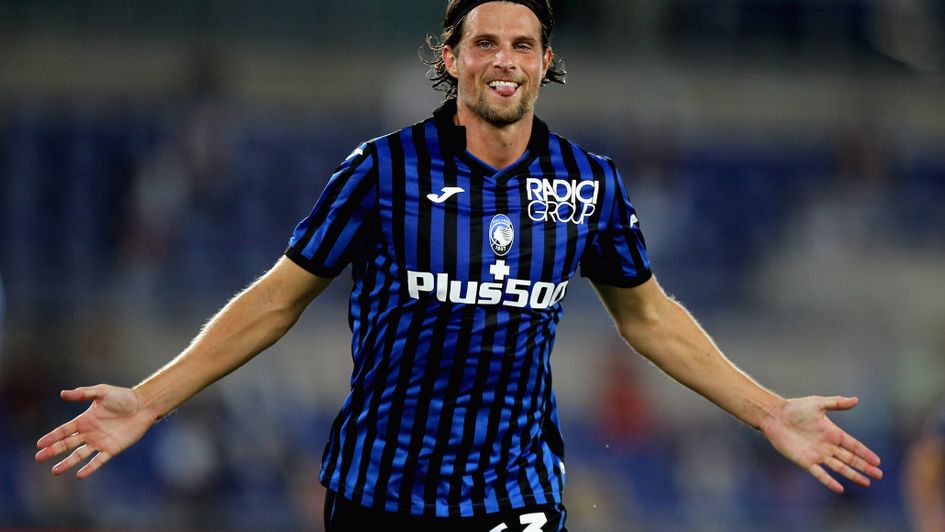 Hans Hateboer celebrates for Atalanta