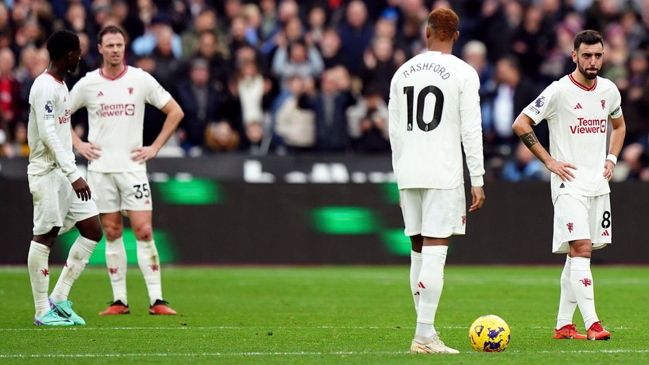 Manchester United's Bruno Fernandes (right) and team-mates during the Premier League match at the London Stadium