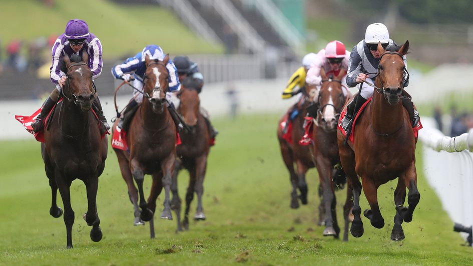 Circus Maximus wins the Dee Stakes at Chester