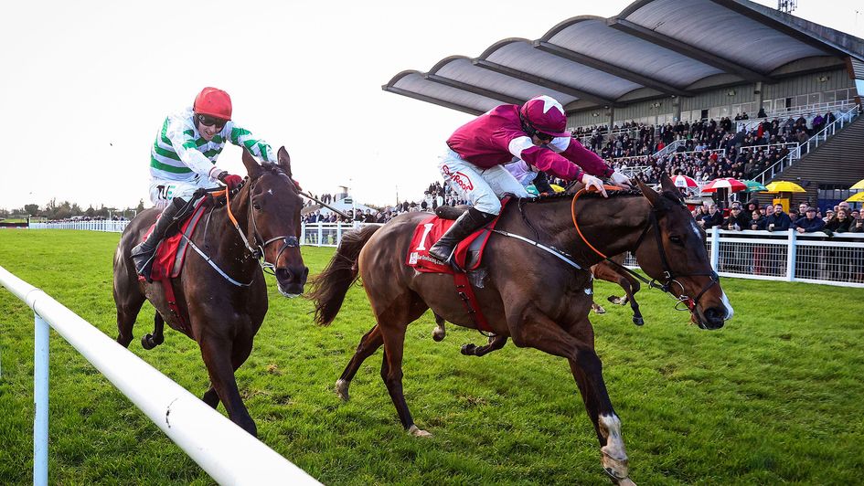 Croke Park, ridden by Sam Ewing, wins the Drinmore