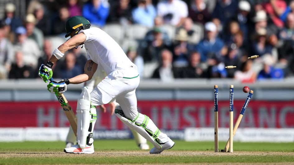 Faf du Plessis' middle stump is knocked back