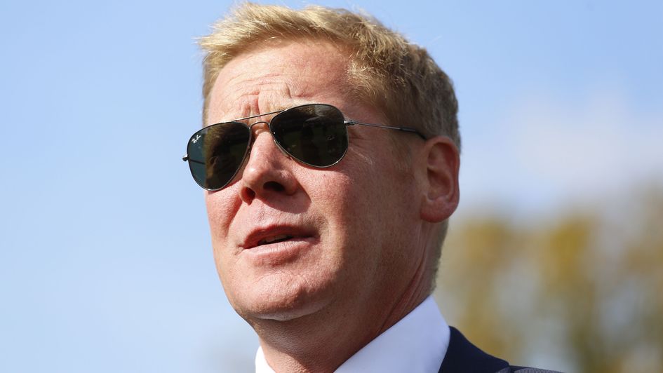 Tom Dascombe - seeking new yard