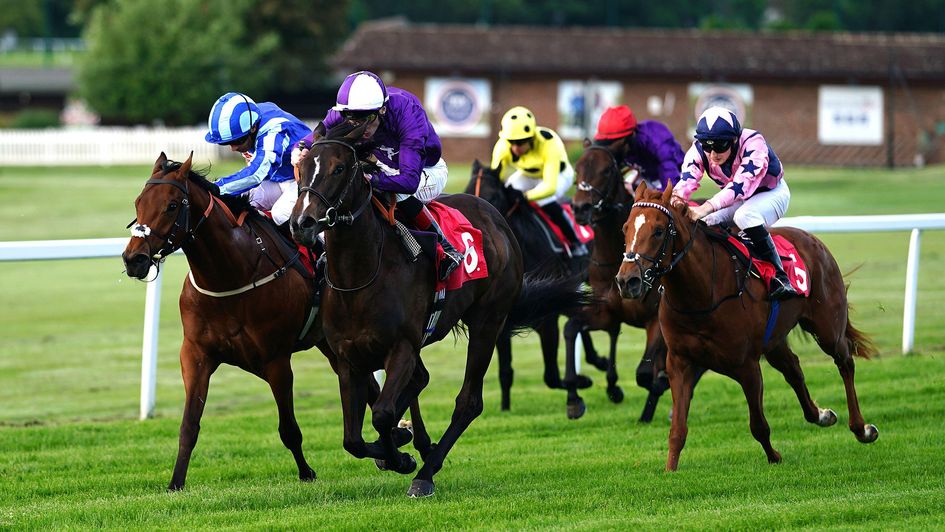 Enchanting Empress ridden by jockey David Egan (second left)