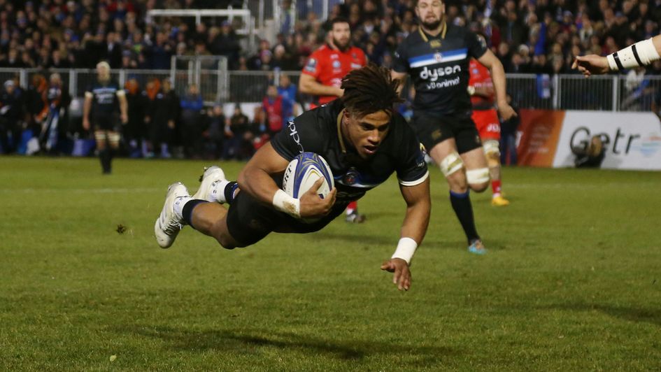 Anthony Watson touches down for Bath