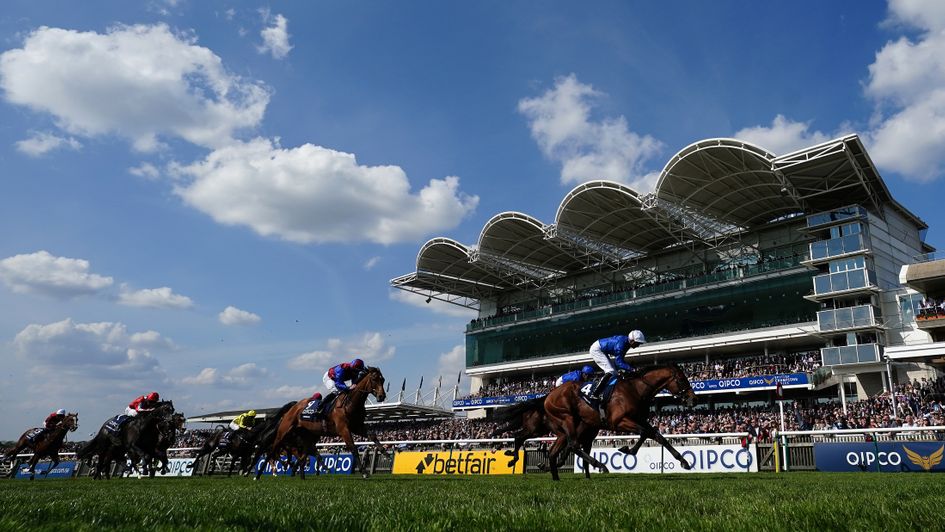 Coroebus comes home in front in the 2000 Guineas