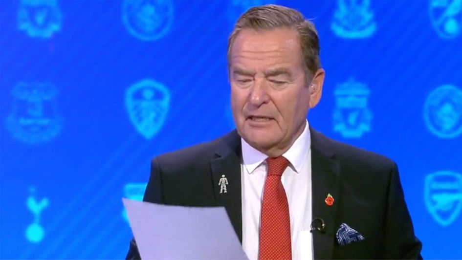 Jeff Stelling is stepping down