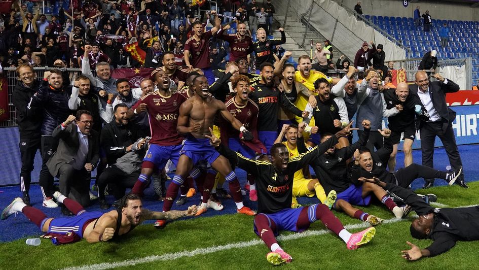 Servette celebrate beating Genk in the last round