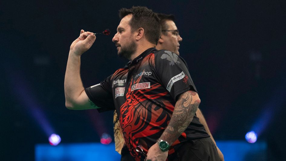 Jonny Clayton and Jose de Sousa (Picture: Lawrence Lustig/PDC)