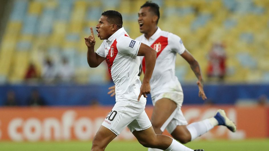 Edison Flores celebrates scoring Peru's third goal in their 3-1 win over Bolivia