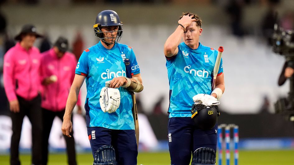 England slump to defeat again