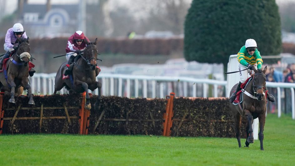 Epatante is clear in the Ladbrokes Christmas Hurdle