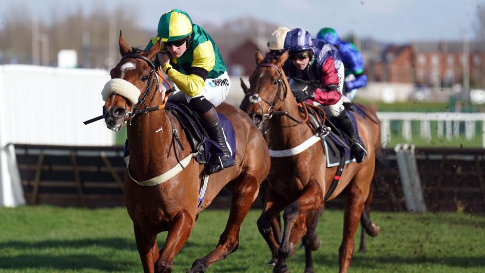 Making Headway leads at Newbury